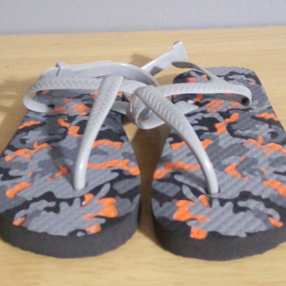 Sandles size 9/10